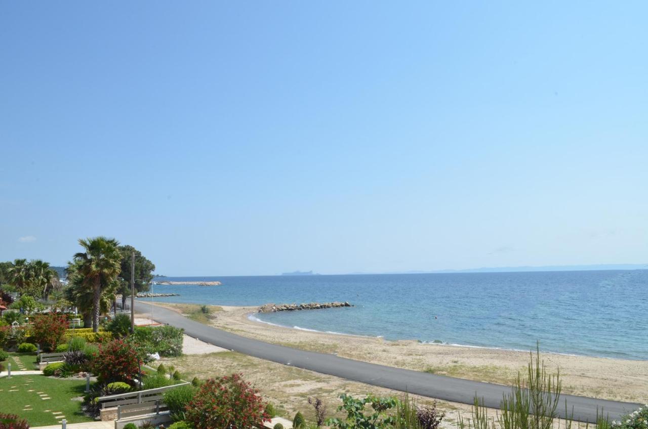 Lemon Beach Front Apartment, Nikiti Esterno foto