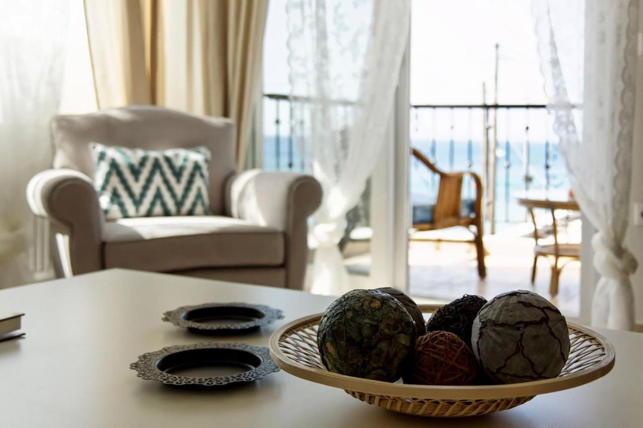 Lemon Beach Front Apartment, Nikiti Esterno foto