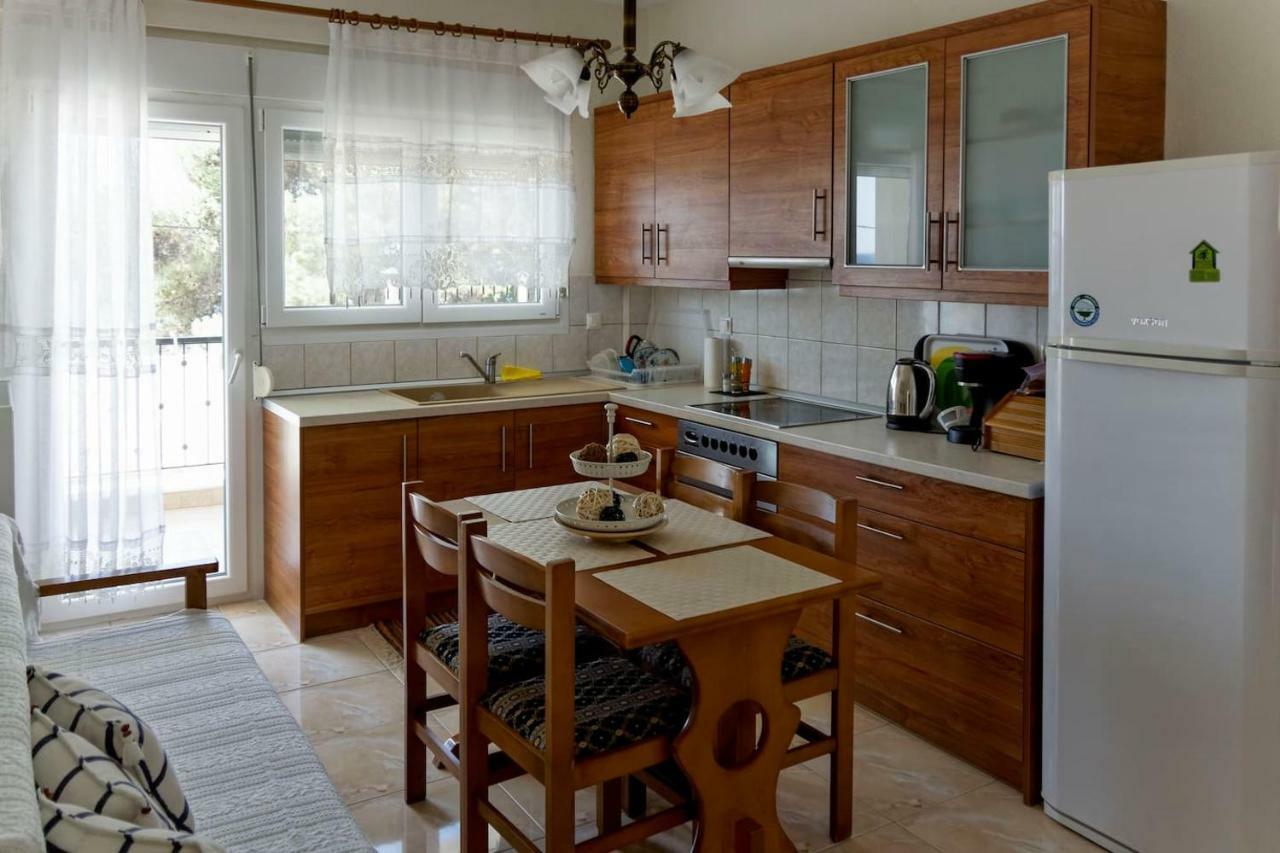 Lemon Beach Front Apartment, Nikiti Esterno foto